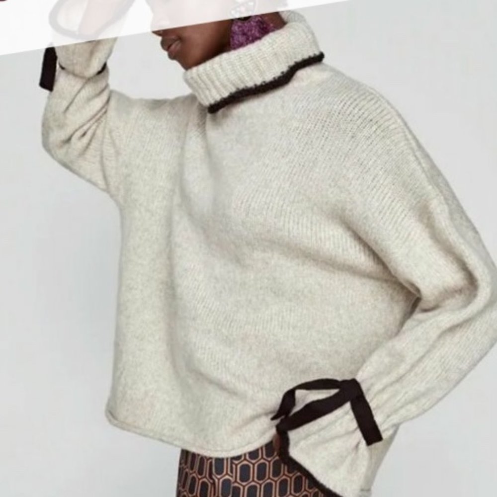 ZARA COZY BEIGE TURTLENECK SWEATER